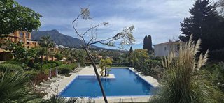 Piso en venta en Los Naranjos - Las Brisas en Marbella