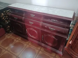 Aparador madera maciza y mármol