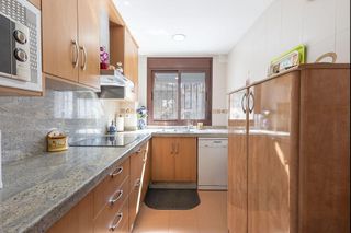 Piso en venta en Zubia (La)