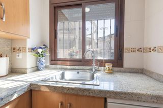 Piso en venta en Zubia (La)