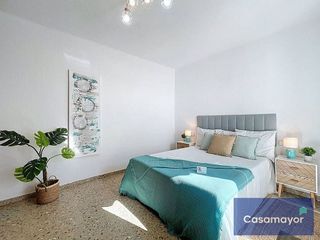 Piso en venta en Mercado en Alicante