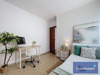 Piso en venta en Mercado en Alicante