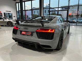 Audi R8 V10 PLUS QUATTRO 2016