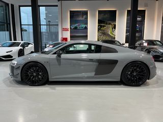 Audi R8 V10 PLUS QUATTRO 2016
