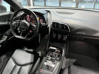 Audi R8 V10 PLUS QUATTRO 2016