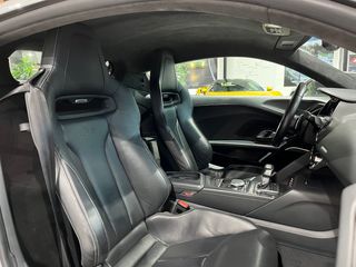 Audi R8 V10 PLUS QUATTRO 2016