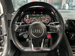 Audi R8 V10 PLUS QUATTRO 2016