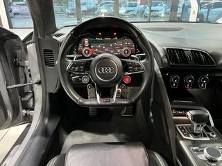 Audi R8 V10 PLUS QUATTRO 2016