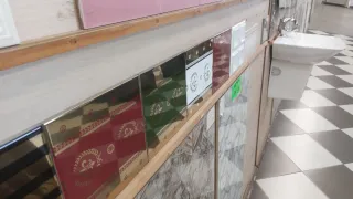 Cerámica decorativa de 20x20 a 3 euros por pieza.