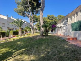 Casa adosada en venta en La Mora en Tarragona