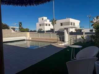 Chalet en venta en San Miguel de Salinas