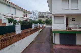 Casa adosada en venta en El Puntal en Laredo