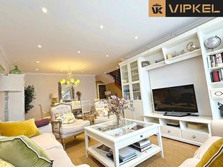 Casa adosada en venta en Castiñeiriño - Cruceiro de Sar en Santiago de Compostela