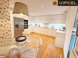 Casa adosada en venta en Castiñeiriño - Cruceiro de Sar en Santiago de Compostela