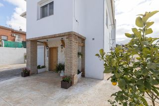 Chalet en venta en Otura