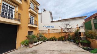 Casa pareada en venta en Puerto de la Torre - Atabal en Málaga