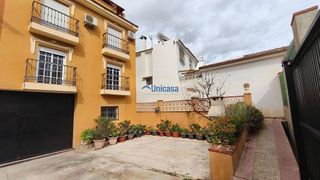 Casa pareada en venta en Puerto de la Torre - Atabal en Málaga