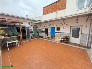 Casa adosada en venta en Membrilla