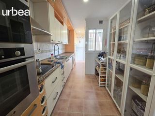 Casa adosada en venta en Cártama