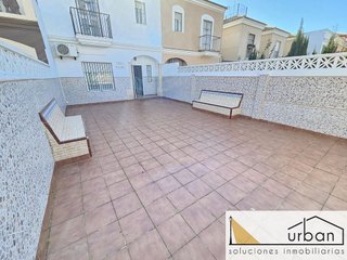 Chalet en venta en Santuario - La Laguna en Chipiona