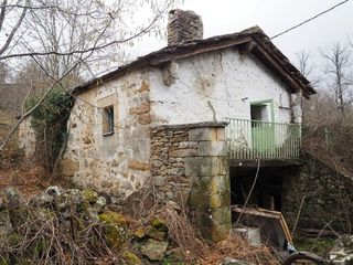 Chalet en venta en Espinosa de los Monteros