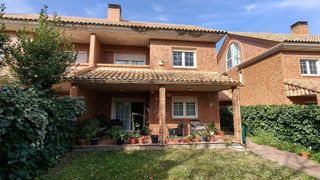 Casa pareada en venta en Montecanal en Zaragoza