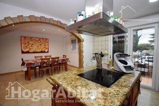Casa adosada en venta en Nules