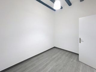 Piso en venta en El Raval en Barcelona