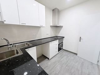 Piso en venta en El Raval en Barcelona