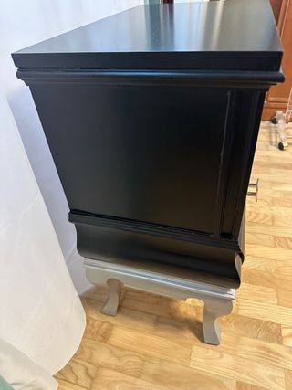 Mesita auxiliar madera negra y metal plata