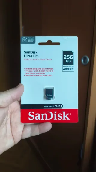 SanDisk Ultra Fit 256GB USB 3.2