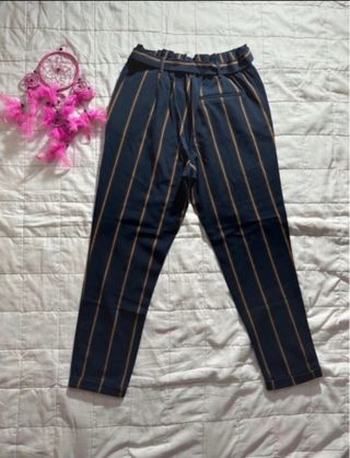 Pantaloni a righe blu e marrone di Zara