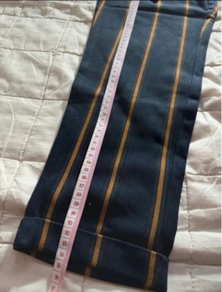 Pantaloni a righe blu e marrone di Zara