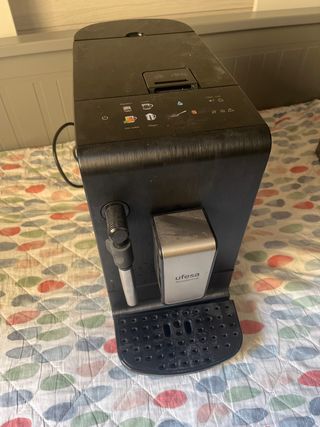 Cafetera Ufesa Sensazione Superautomática