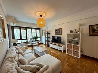 Piso en venta en Amara - Berri en San Sebastián-Donostia