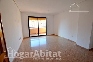 Piso en venta en Garbinet en Alicante