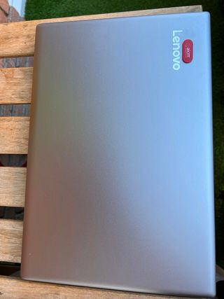 Vendo Portátil Lenovo IdeaPad 320S – i5 – 8GB RAM