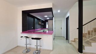 Casa adosada en venta en Umbrete