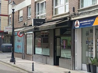 Local comercial en alquiler en Centro en Gijón