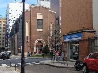 Local comercial en alquiler en Centro en Gijón
