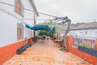 Chalet en venta en Barrio de la Vega en Monachil