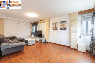 Casa adosada en venta en Ogíjares