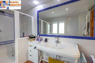 Casa adosada en venta en Ogíjares