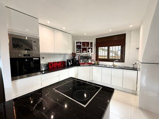 Chalet en venta en Riviera del Sol en Mijas