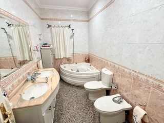 Casa adosada en venta en La Paz en Alcalá de Guadaira