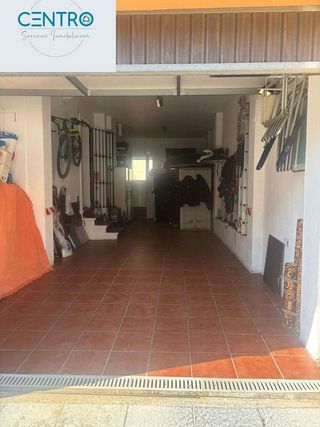 Casa pareada en venta en La Granja-La Colina-Los Pastores en Algeciras