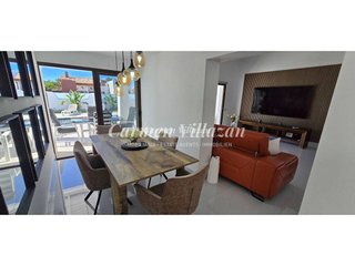 Chalet en venta en Caleta de Fuste en Antigua