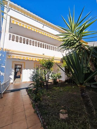 Casa pareada en venta en Viña Málaga en Vélez-Málaga
