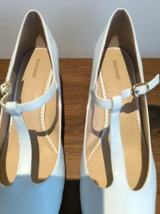 Zapatos de tacón blancos Graceland