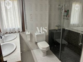 Casa adosada en venta en Santa Clara-Caputxins-Hospital en Vic